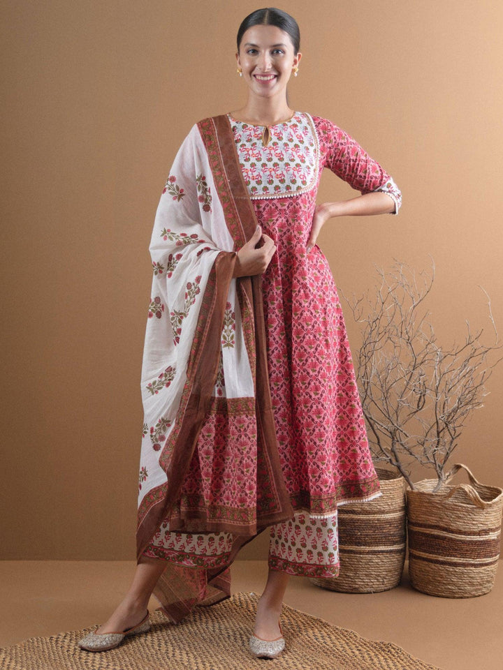 Pink Printed Cotton Suit Set With Mask - ShopLibas