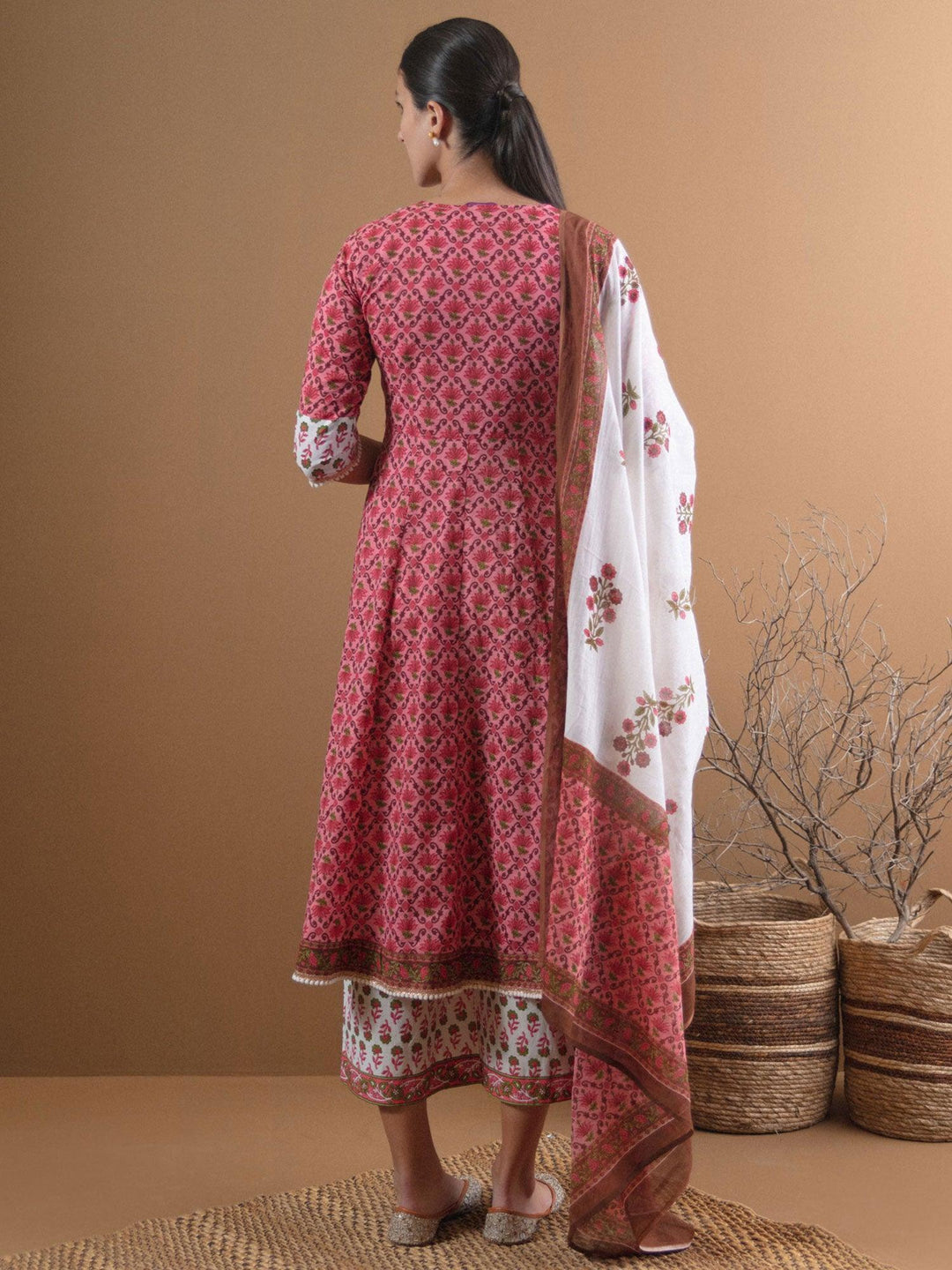 Pink Printed Cotton Suit Set With Mask - ShopLibas