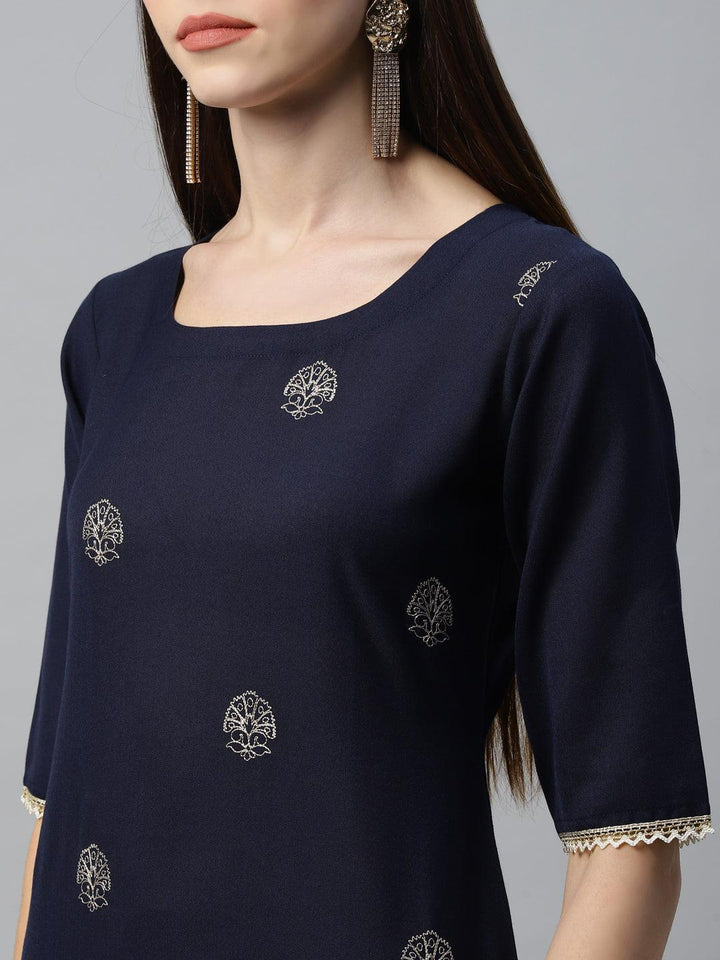 Blue Embroidered Cotton Kurta - ShopLibas