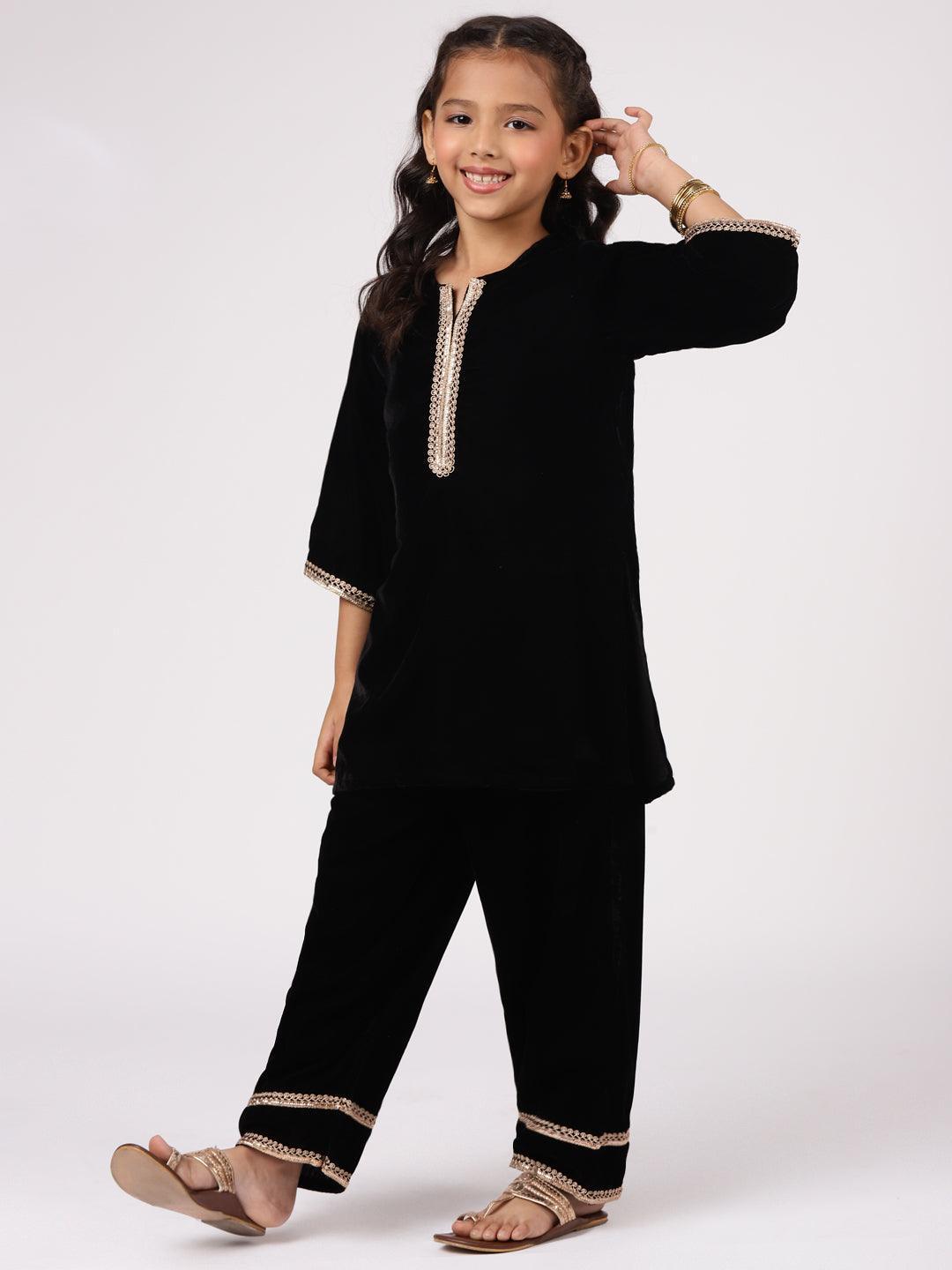 Kids Black Solid Velvet Straight Suit Set