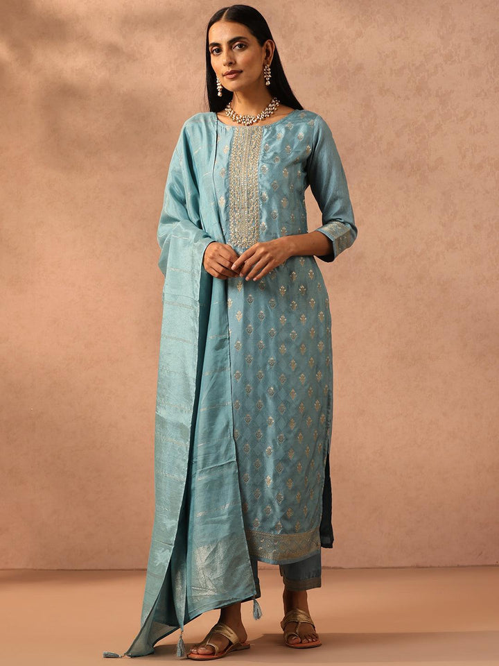 Blue Embroidered Silk Blend Suit Set With Trousers - ShopLibas