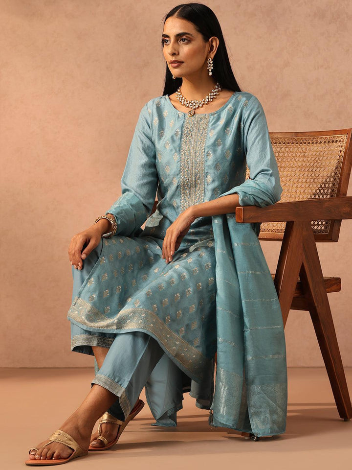 Blue Embroidered Silk Blend Suit Set With Trousers - ShopLibas