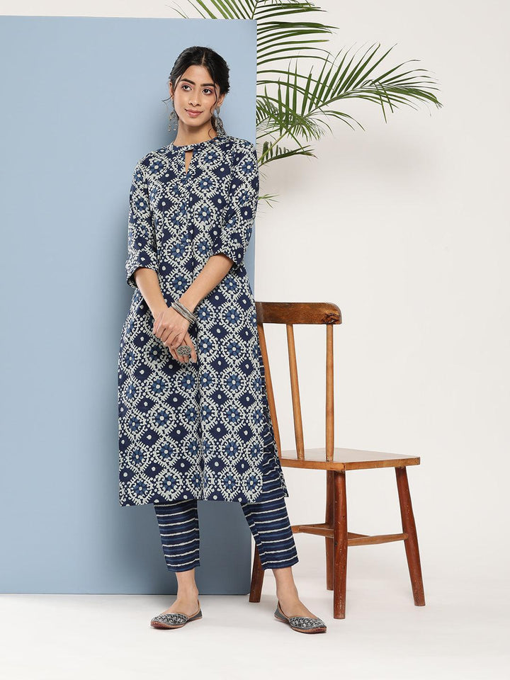 Blue Printed Cotton Straight Kurta - ShopLibas