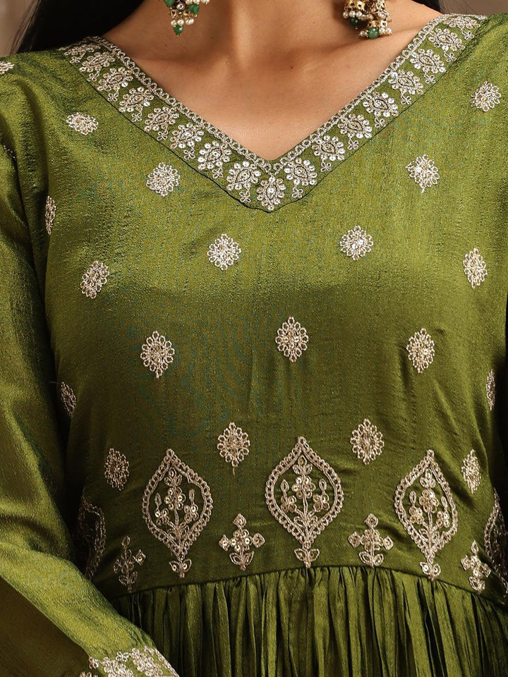 Green Embroidered Silk Blend Anarkali Suit Set With Trousers - ShopLibas