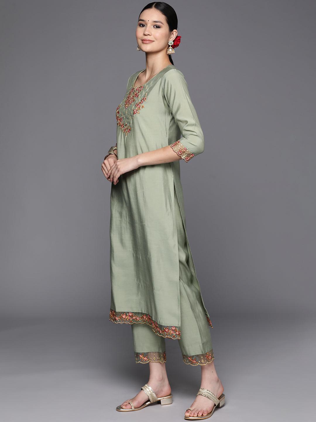 Green Embroidered Silk Blend Straight Kurta With Trousers & Dupatta