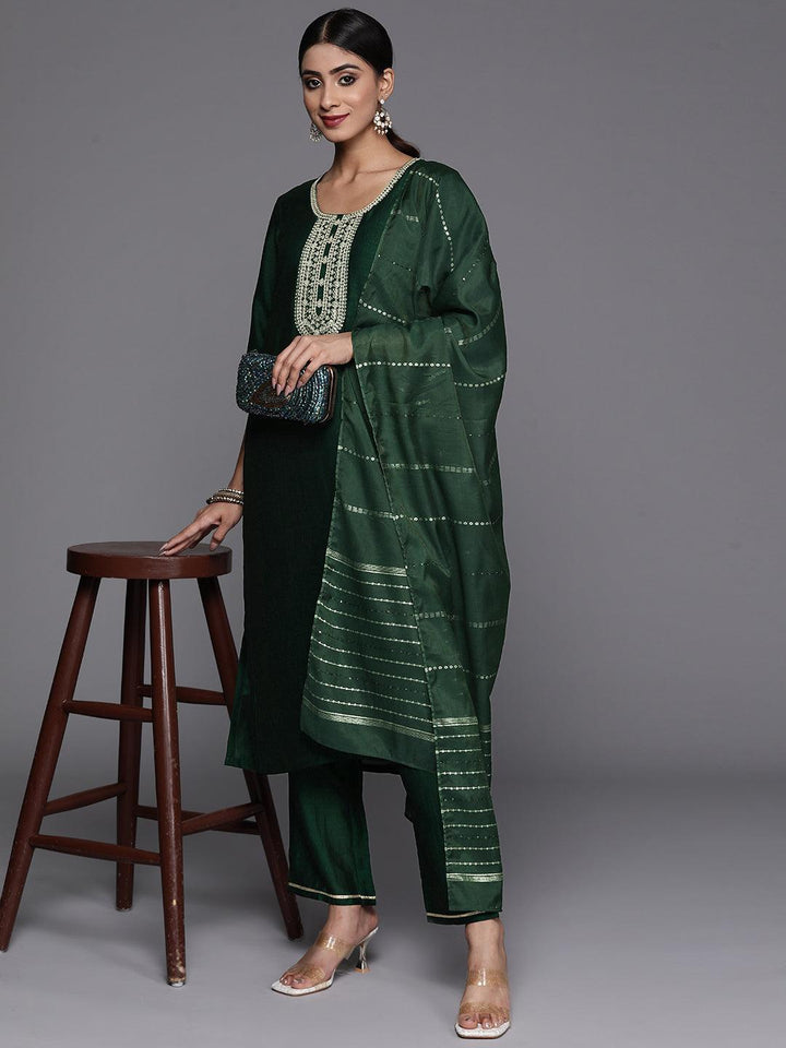 Green Printed Silk Blend Straight Kurta With Trousers & Dupatta - Libas