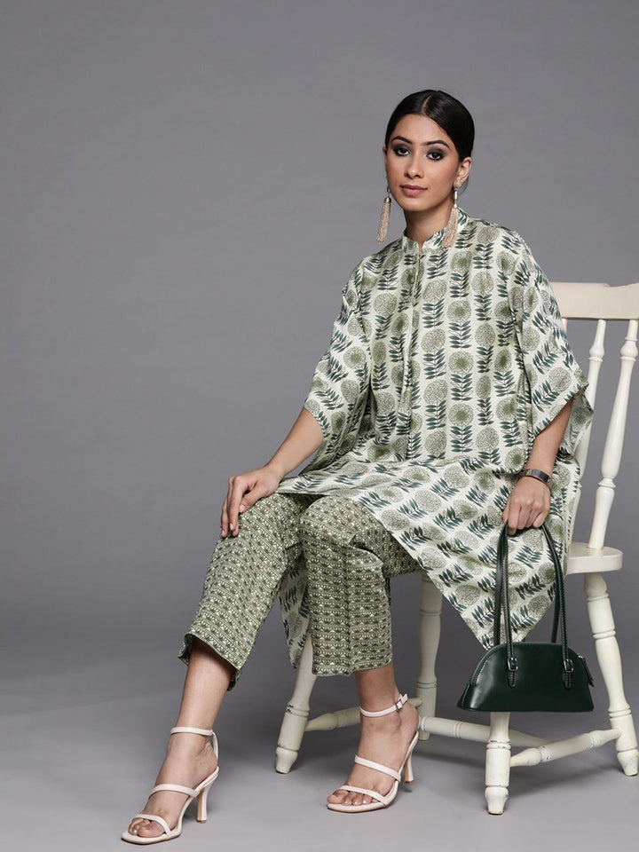 Green Printed Silk Kurta Set - ShopLibas