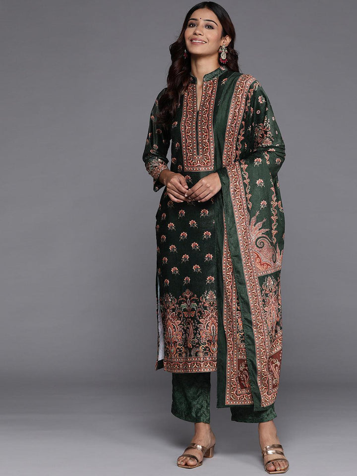 Green Printed Velvet Straight Suit Set With Trousers - Libas