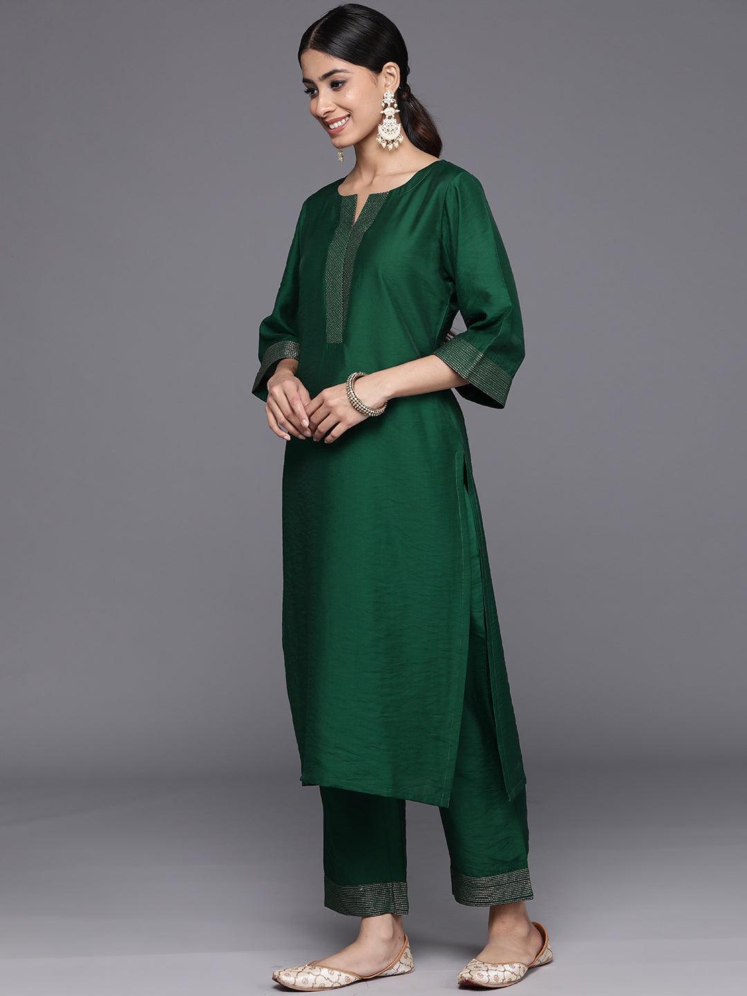 Green Solid Silk Blend Straight Kurta With Trousers