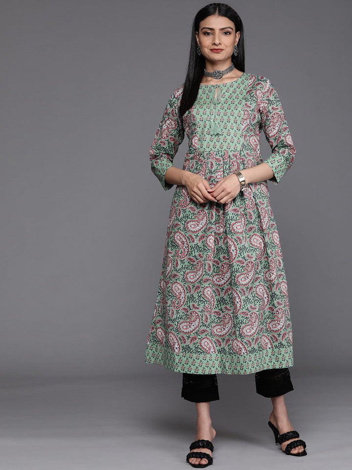 Green Yoke Design Cotton Kurta - ShopLibas