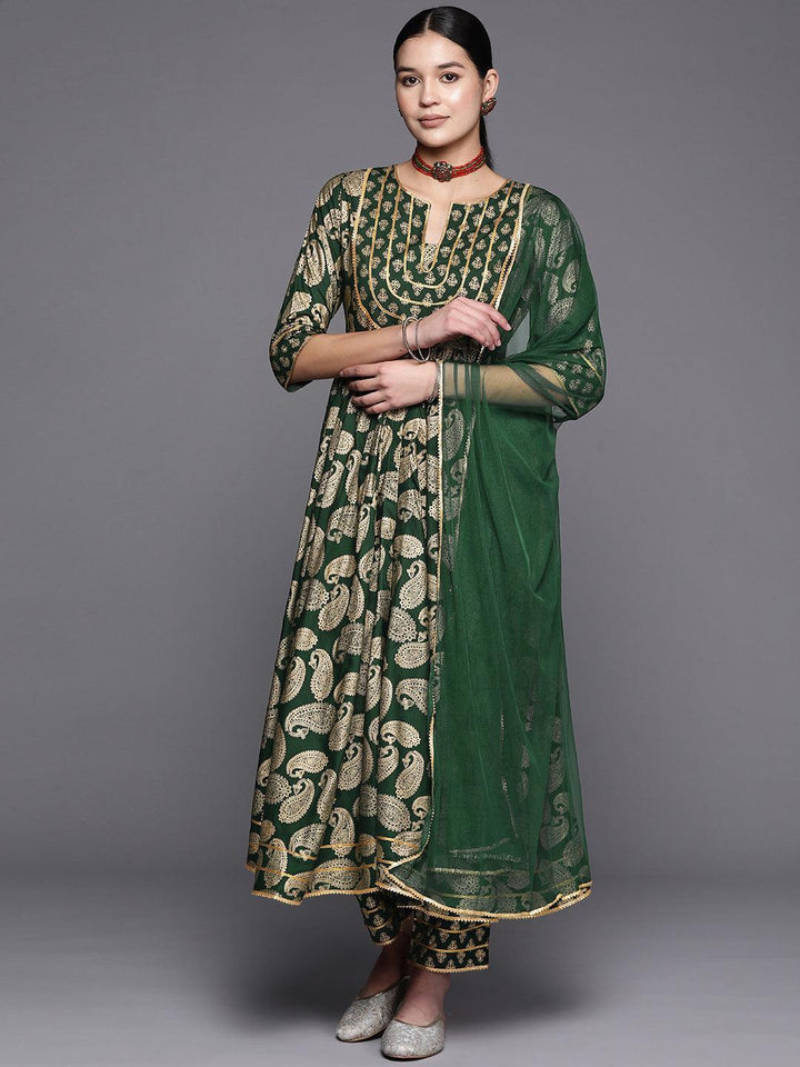 Green Yoke Design Rayon Anarkali Suit Set With Trousers - ShopLibas