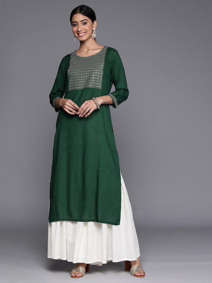 Green Yoke Design Rayon Straight Kurta - Libas