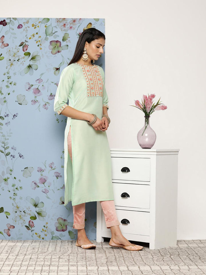 Green Embroidered Silk Blend Straight Kurta - Libas