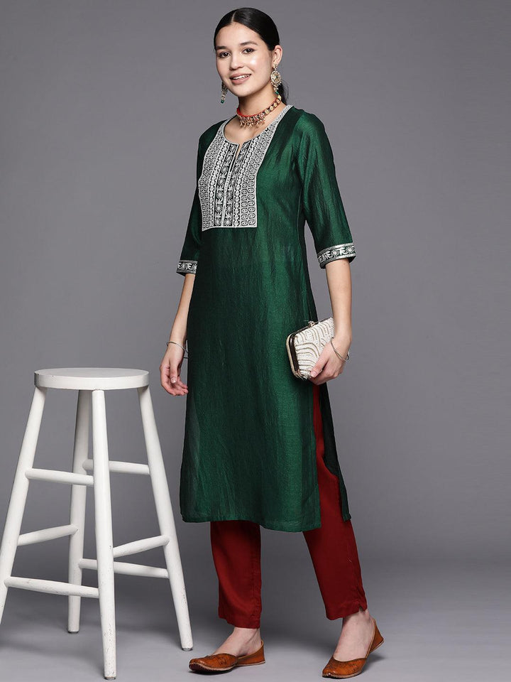 Green Yoke Design Silk Straight Kurta - ShopLibas