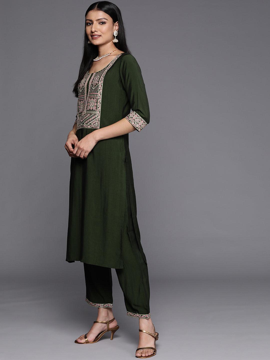 Green Yoke Design Silk Design Suit Set With Trousers - ShopLibas