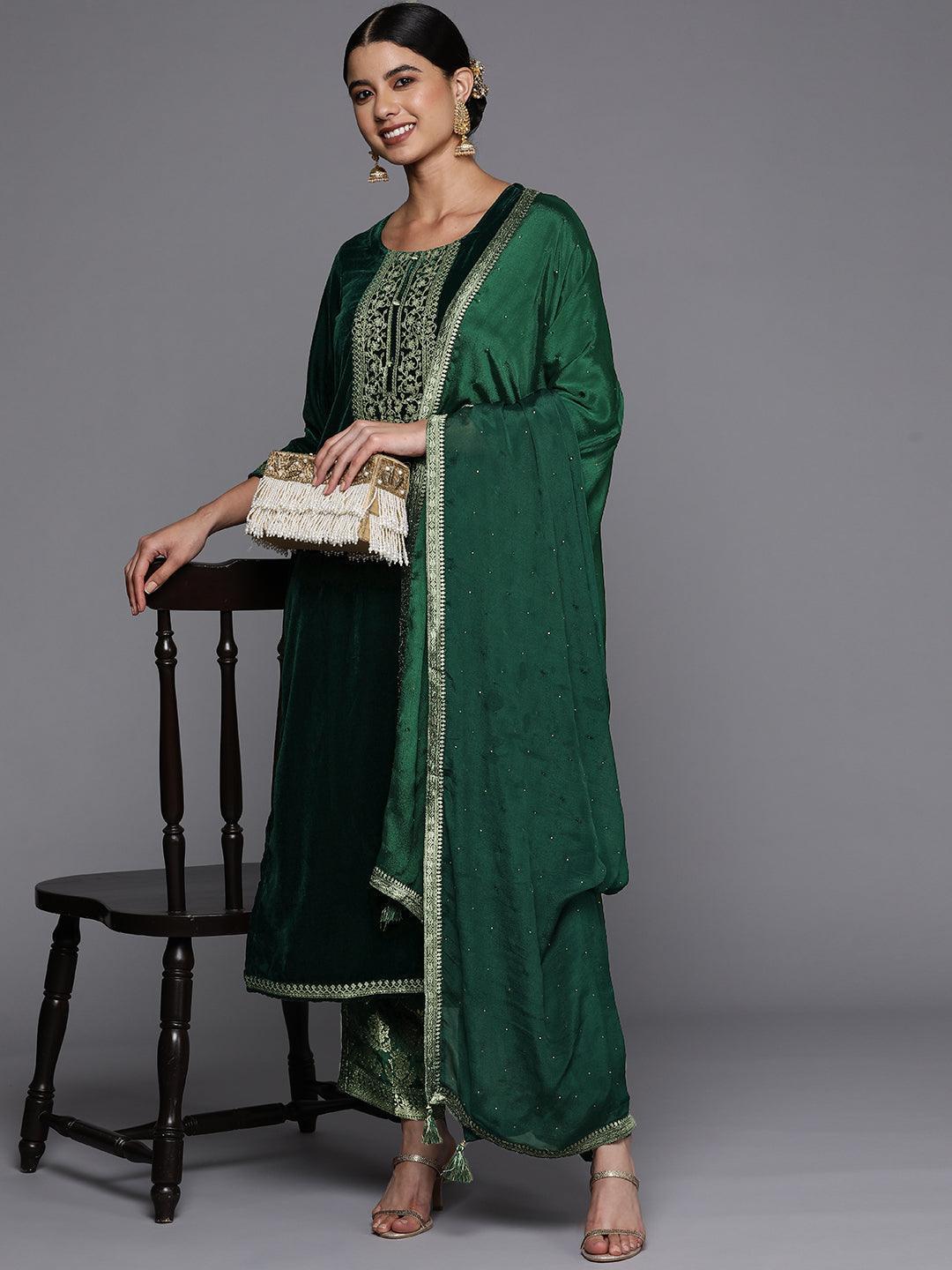 Green Yoke Design Velvet Straight Suit Set