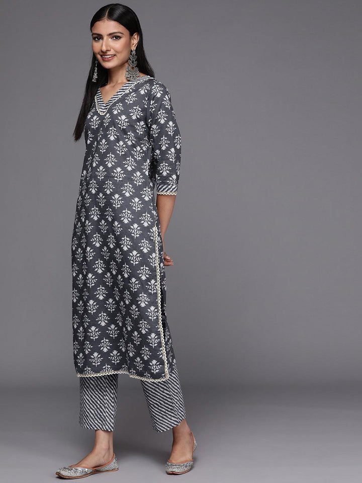 Grey Printed Cotton Straight Suit Set - ShopLibas