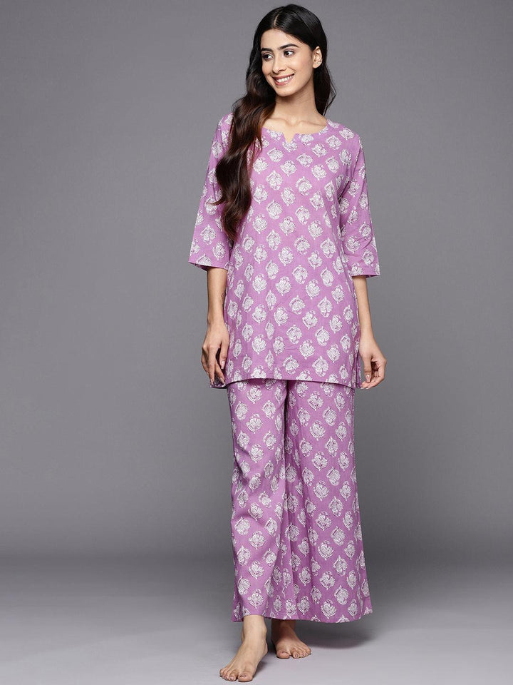 Lavender Printed Cotton Night Suit - ShopLibas