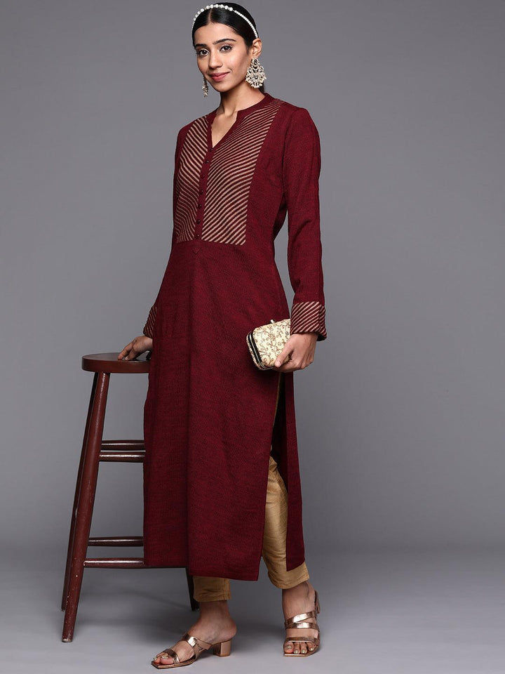 Maroon Yoke Design Wool Straight Kurta - ShopLibas