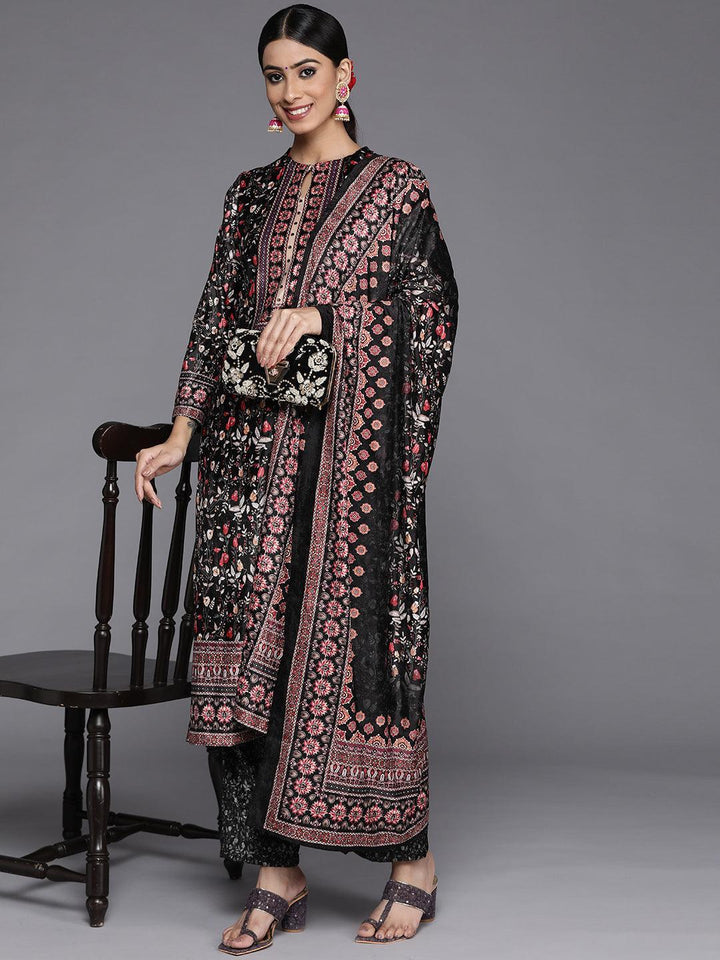 Multicoloured Printed Velvet Straight Suit Set With Trousers - Libas