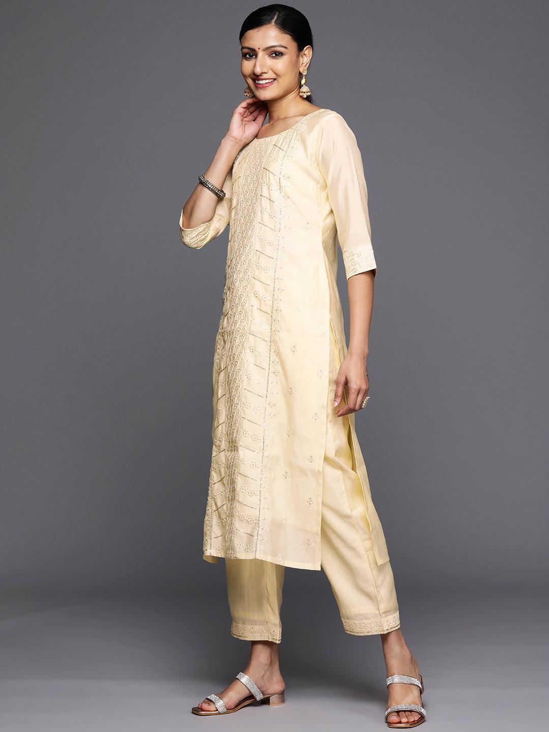 Off White Embroidered Silk Blend Straight Kurta With Trousers & Dupatta