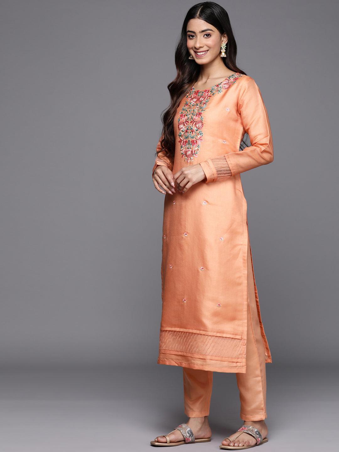 Peach Yoke Design Silk Blend Straight Suit Set With Trousers - ShopLibas