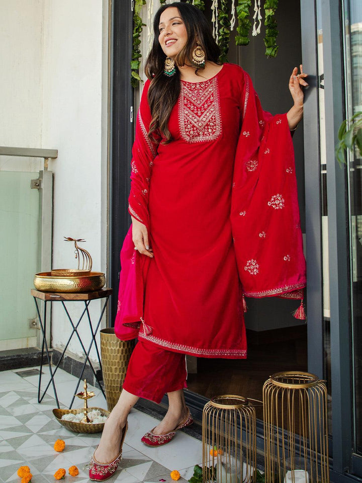 Pink Embroidered Velvet Straight Suit Set - ShopLibas