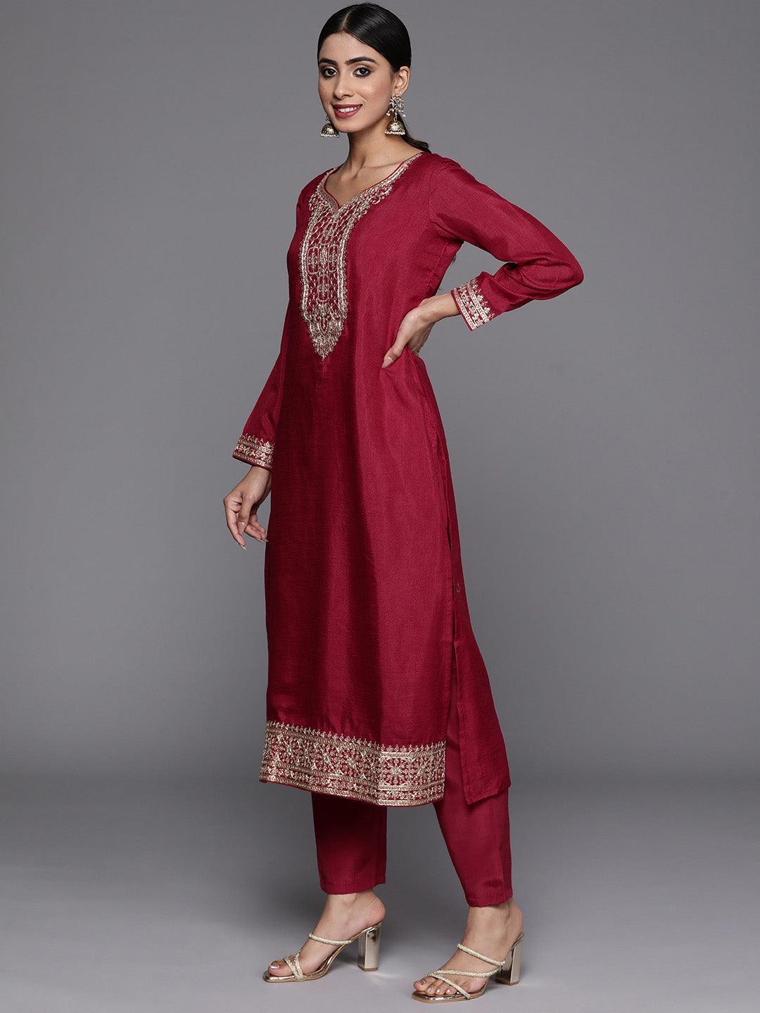 Pink Printed Silk Blend Straight Kurta With Trousers & Dupatta