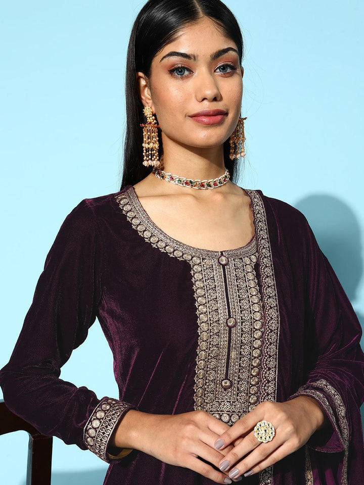 Purple Embroidered Velvet Straight Suit Set - ShopLibas