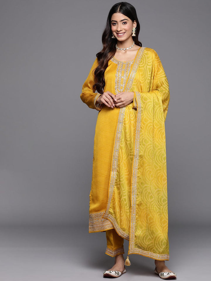 Yellow Printed Chiffon Straight Suit Set With Trousers - ShopLibas